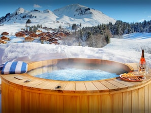 Bain à remous extérieur