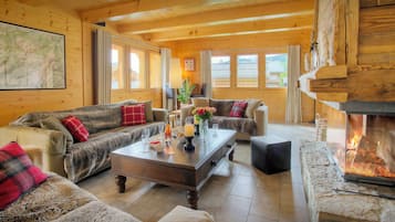TV, fireplace, foosball, table tennis