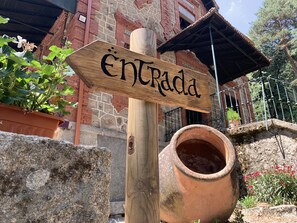 Garden - El Abejaruco (Cercedilla)