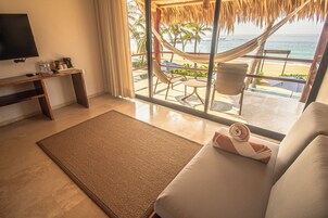 Deluxe Suite | Terrace/patio