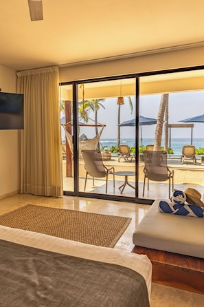 Deluxe Suite | 1 bedroom, in-room safe, desk, free WiFi