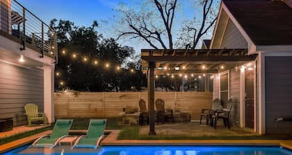 Blocks to Convention Center and Rainey with Pool!