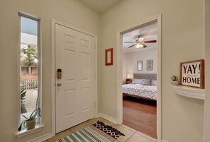 5 Schlafzimmer, Bügeleisen/Bügelbrett, Internetzugang, Bettwäsche