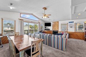 TV, DVD player, books, stereo