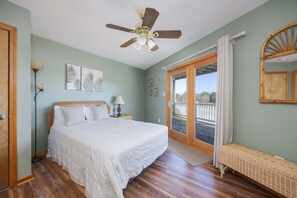 6 bedrooms, WiFi, bed sheets - 1446 - Whale Of A Good Time, 6-bed 6-bath Corolla, NC, pet friendly, private pool (Corolla)