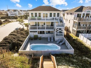 Exterior - 5516- Mermaid's Den, Spacious pet friendly home on the Nags Head oceanfront; private pool! (Nags Head)