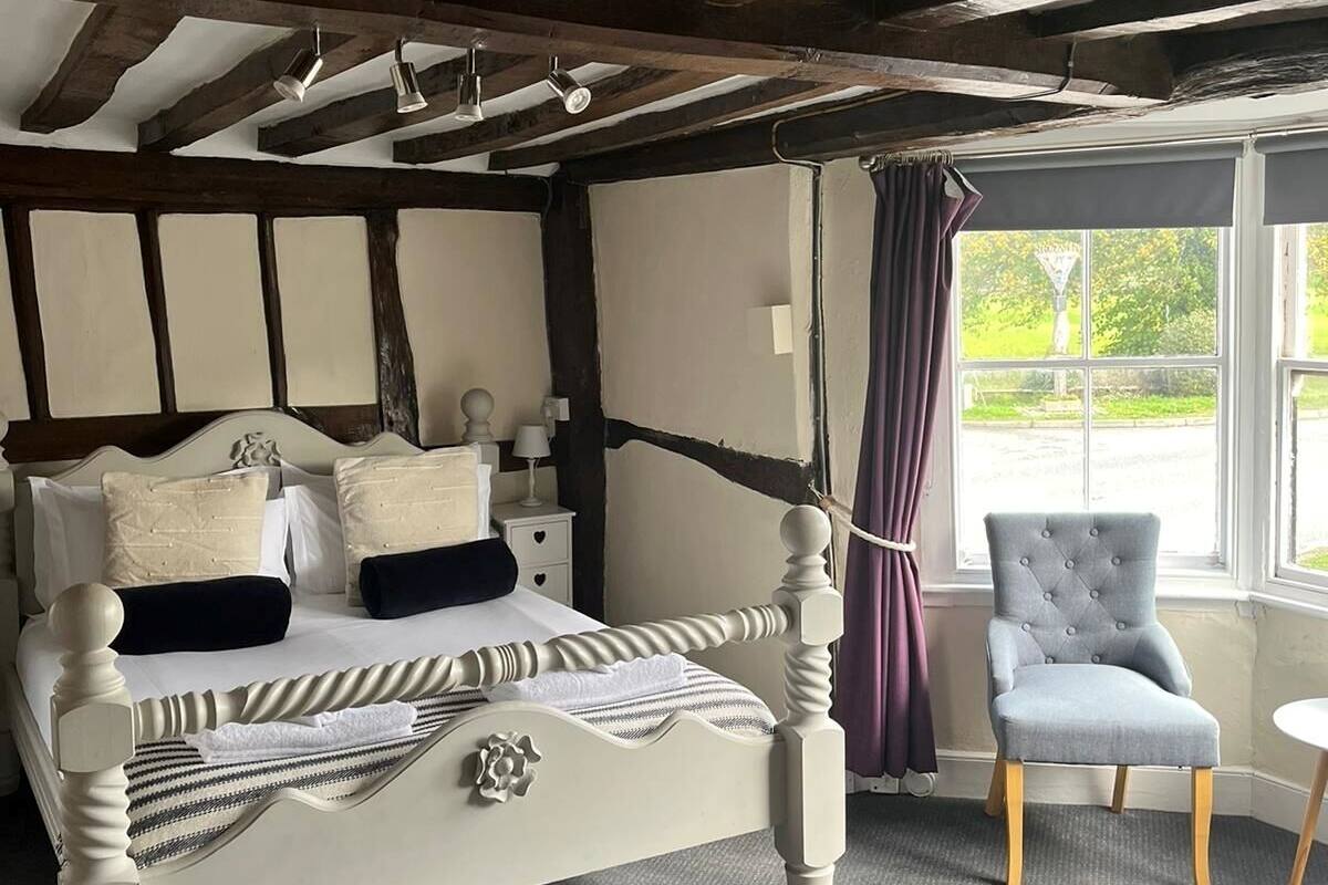 Chambre Confort double (Vinson) | Accès au Wi-Fi (inclus), literie fournie