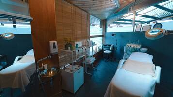 Sauna, vasca idromassaggio, bagno turco
