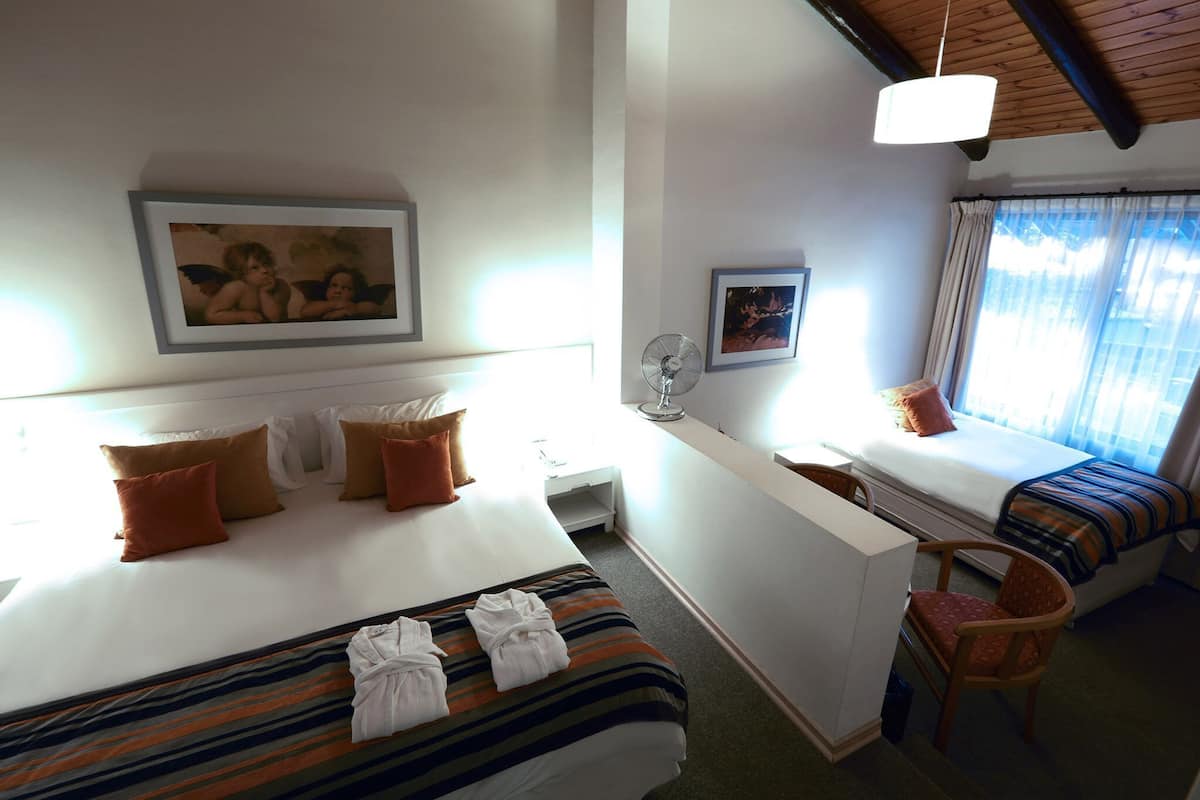 In-room safe, laptop workspace, free WiFi