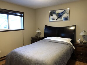 Main suite bedroom