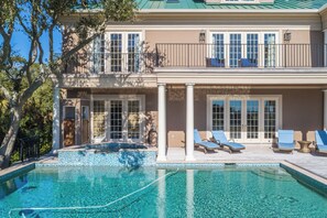 A heated pool - Breathtaking views of the ocean and Kiawah's famed Ocean Course! (Kiawah Island)