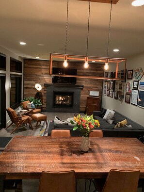 Interior - Beautiful and Spacious home only 5 minute drive to Canyons Resort---Sleeps 10 (Park City)