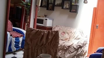 ๋ด๋ถ