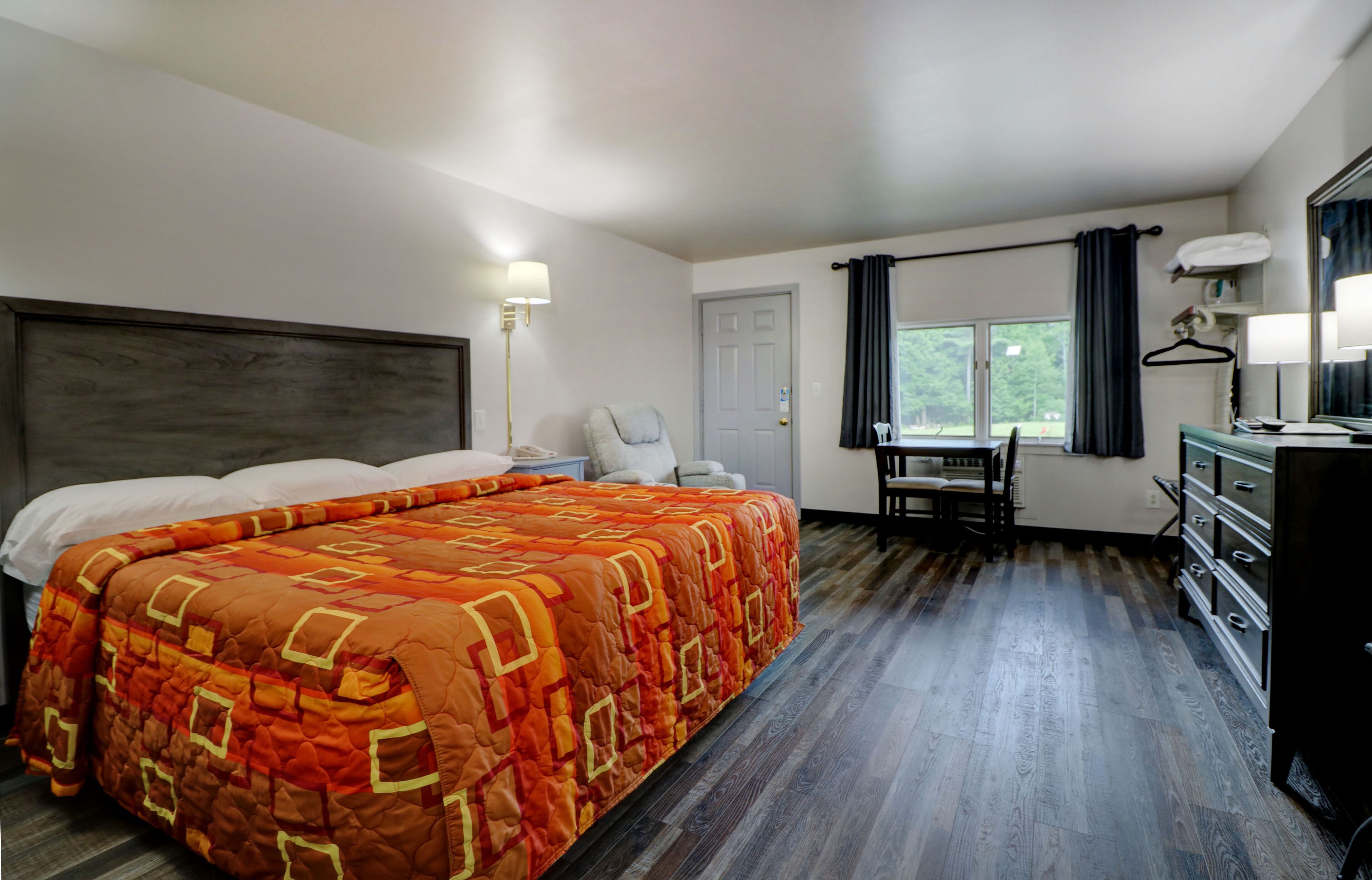 Wi-Fi de cortesia, roupa de cama