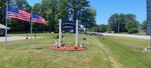 Exterior - Canaan Motel (Canaan)