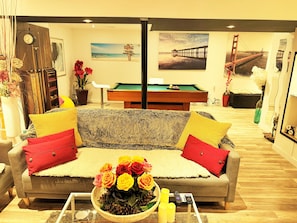 Spielezimmer