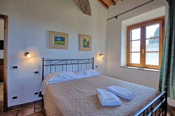 1 soverom, reiseseng for barn og wi-fi (inkludert)