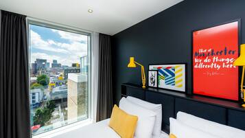 Apartment, 1 Bedroom | Premium bedding, in-room safe, laptop workspace, iron/ironing board