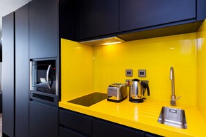 Studio (for 3) | 1 bedroom, premium bedding, in-room safe, laptop workspace