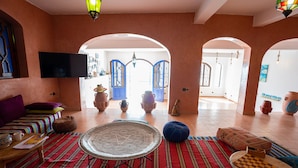 Lobby sitting area - Oceana Surf Camp (Taghazout)