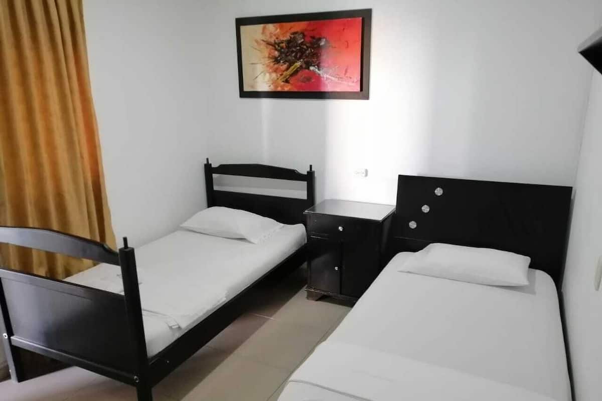 Habitación doble (Fan) | Edredón, insonorización y wifi gratis