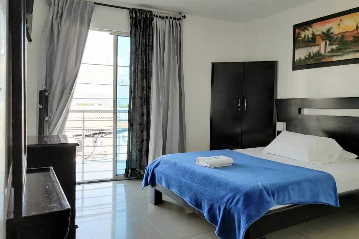 Habitación Deluxe (A/C) | Balcón