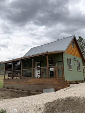 Exterior - Black Hills Farmhouse, Guest House #1 (Custer)