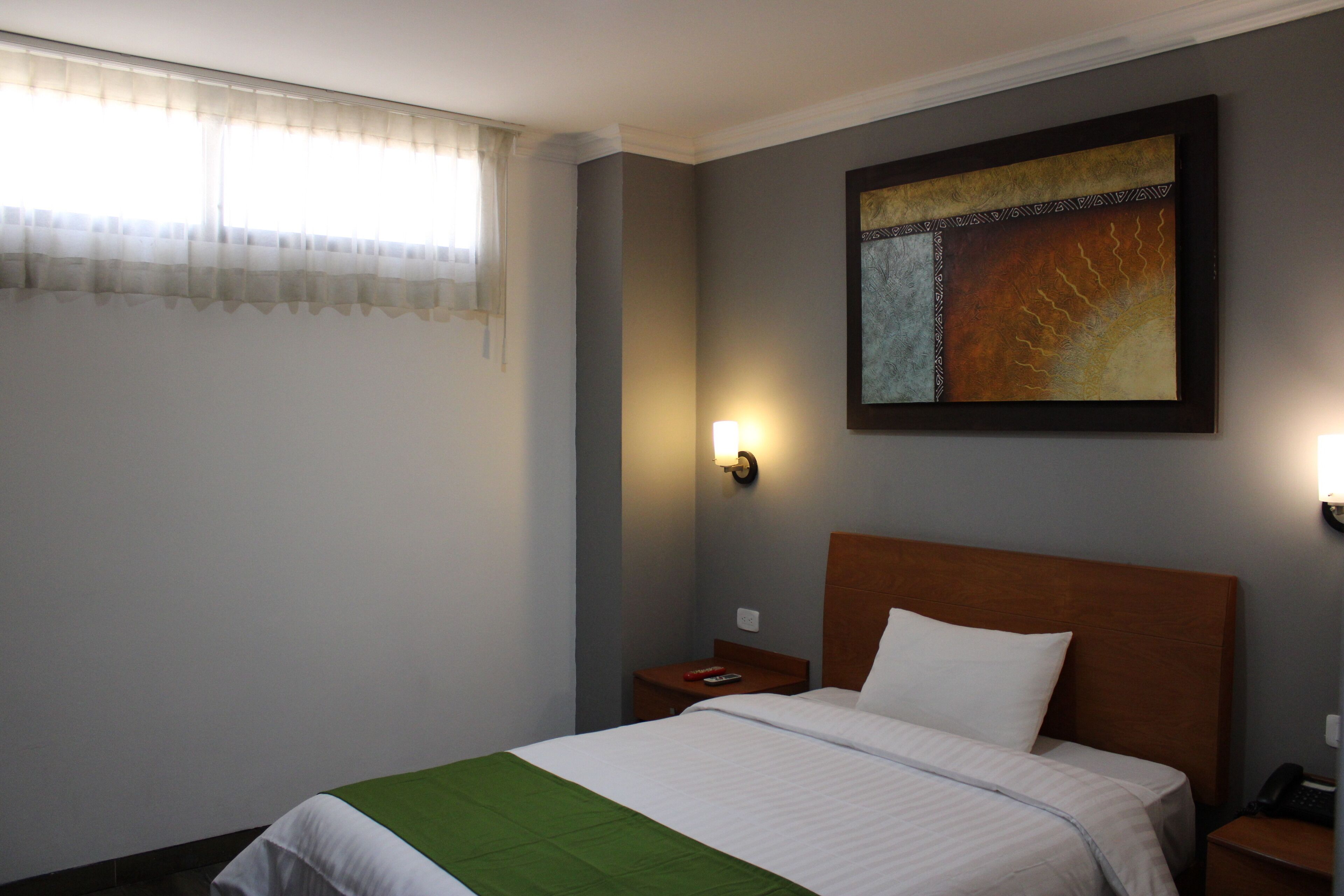 economy single room | minibar, desk, soundproofing, iron/ironing board