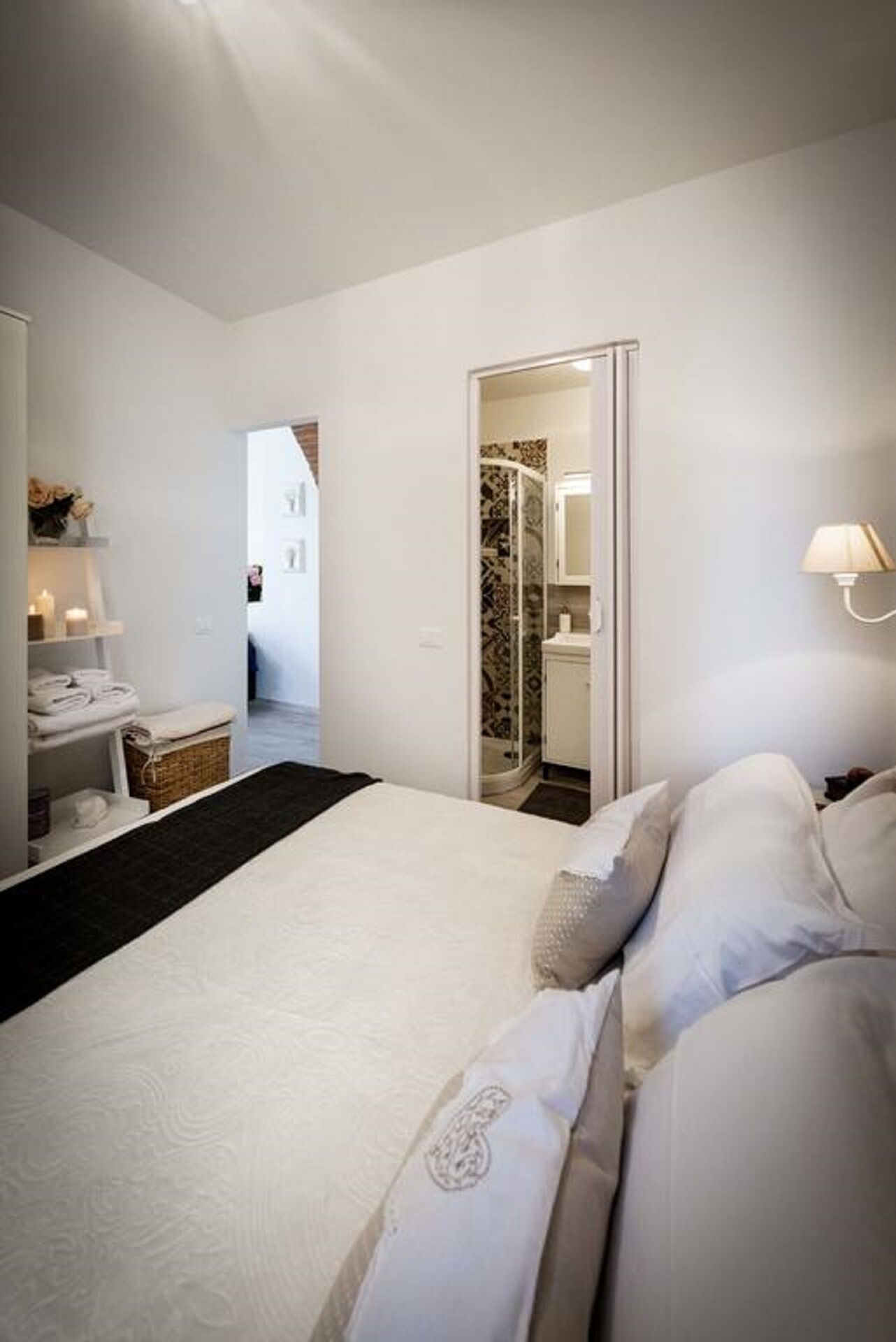 1 chambre, fer et planche à repasser, Wi-Fi gratuit, draps fournis