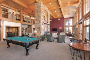 Spielezimmer