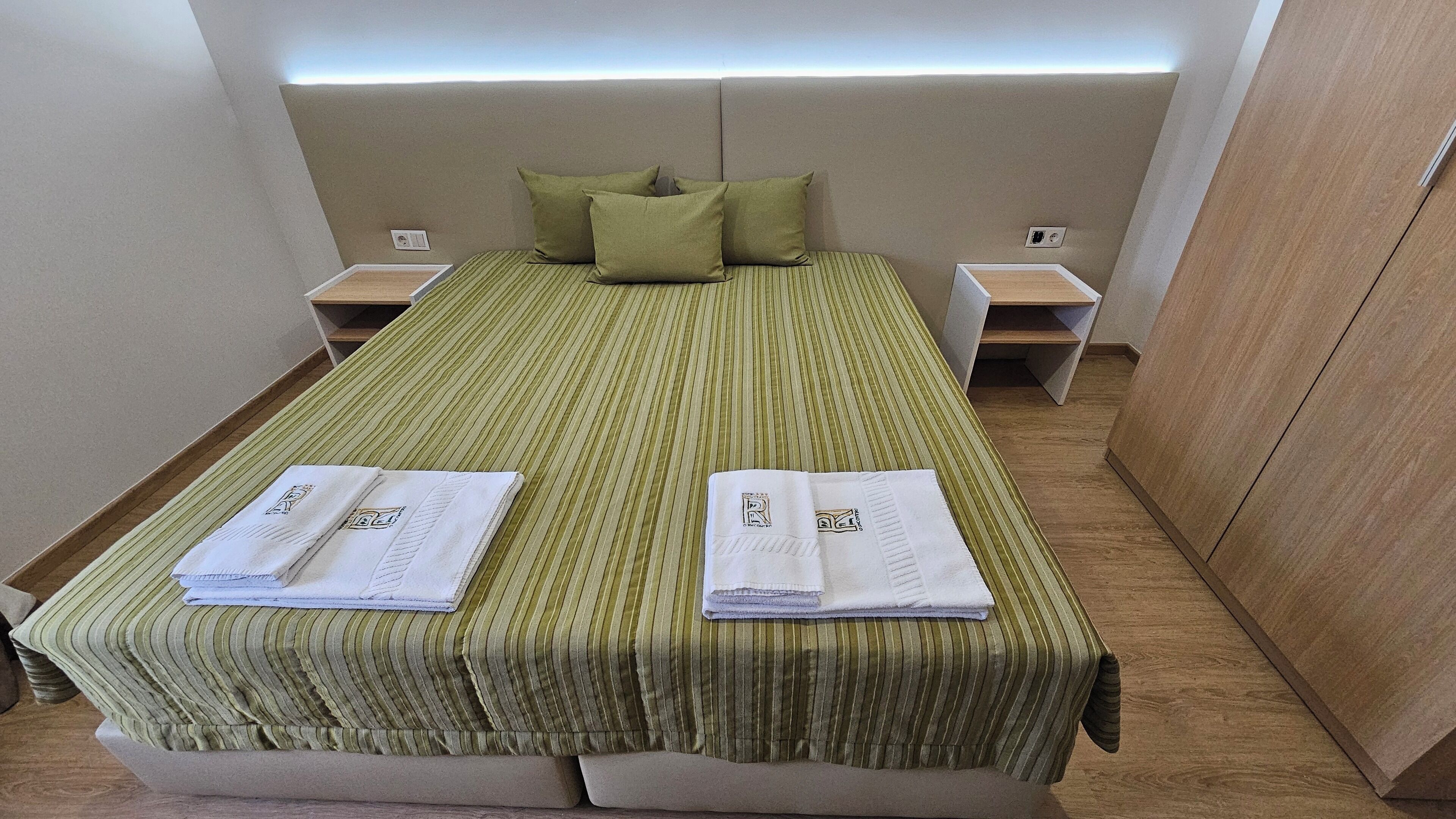 Standard Double Room, 1 Double Bed, Non Smoking, Ensuite | Desk, laptop workspace, blackout drapes, soundproofing