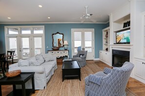 Een televisie en een dvd-speler