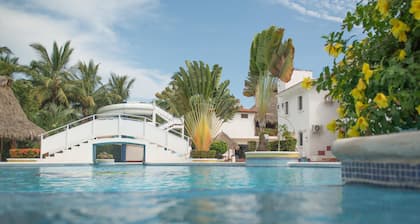 Hotel Villa Azul
