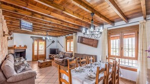 Interior - Cortijo Celdrán Vélez Rubio by Ruralidays (Almería)