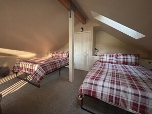 3 chambres, bureau, lit de bébé portatif, accès au Wi-Fi (inclus)