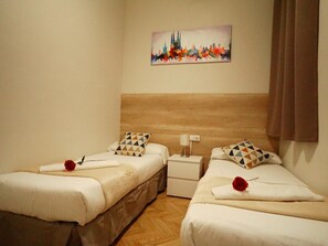 4 bedrooms, iron/ironing board, free WiFi, bed sheets