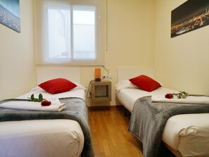3 bedrooms, iron/ironing board, travel crib, free WiFi