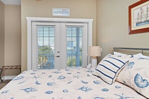 4 chambres, fer et planche à repasser, Wi-Fi gratuit, draps fournis