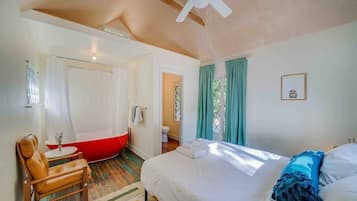 1 habitación, wifi y ropa de cama