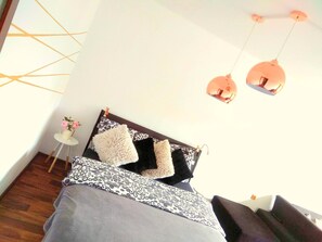 Appartement Confort | Rideaux occultants, fer et planche à repasser, lits bébé (gratuits)