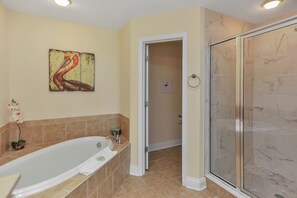 Towels - Gulf View, Mexico Beach Condo, Community Pool, Hot Tub, and Sauna ~ Summerhouse (Mexico Beach)