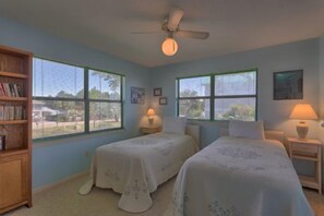 3 Schlafzimmer, Bügeleisen/Bügelbrett, kostenloses WLAN, Bettwäsche