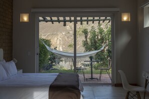 Premium Suite | Premium bedding, minibar, laptop workspace, free WiFi - Hotel Alma (Tinjaca)
