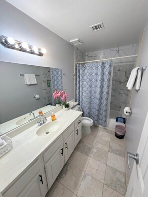 Hair dryer - Affordable VILLA ROSA close to Vegas Blvd. (Las Vegas)