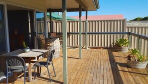 Balcony - Trading Places (Penneshaw)