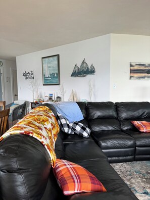 Smart TV, fireplace, DVD player, books - Paradise at the Lake. Amazing Lake and Mountain View’s (Moneta)