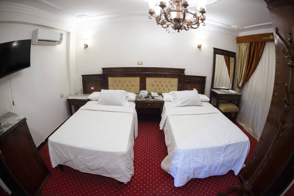 Twin Room | Minibar, in-room safe, free WiFi
