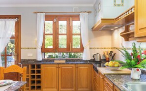 Frigorífic, microones, forn i rentaplats 