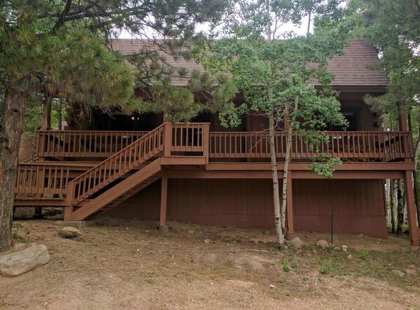 Property grounds - Spend New Years Skiing and Playing in Beautiful Angel Fire, NM! (Angel Fire)