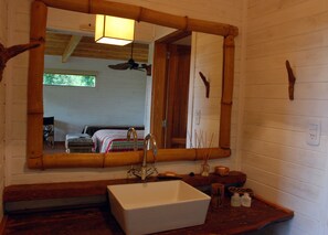 Superior Cabin | Bathroom